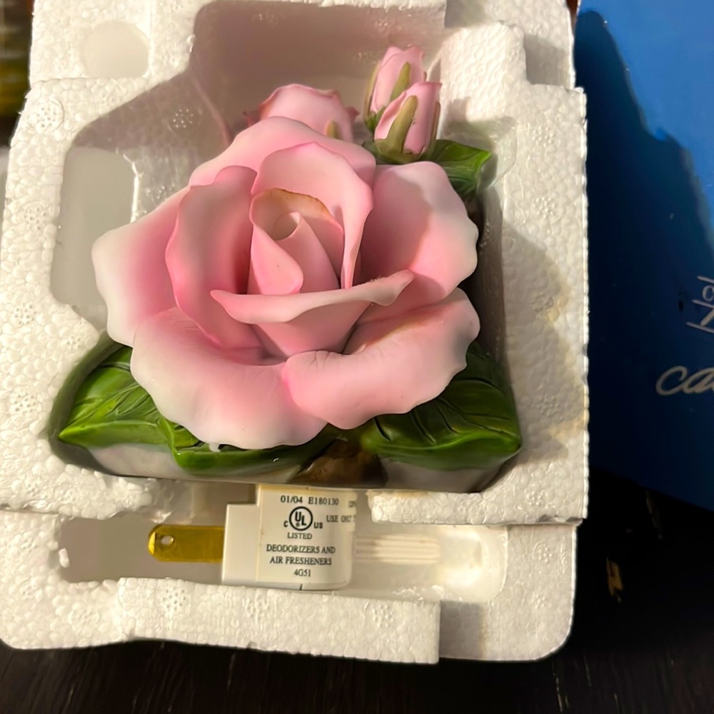 Rose Nightlight